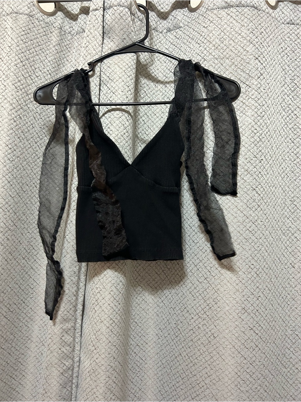 ZARA Black Tie-Shoulder Ribbed V-Neck Crop Top